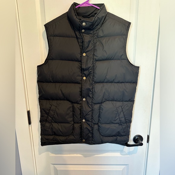 Lands End black vest size M - Picture 1 of 3